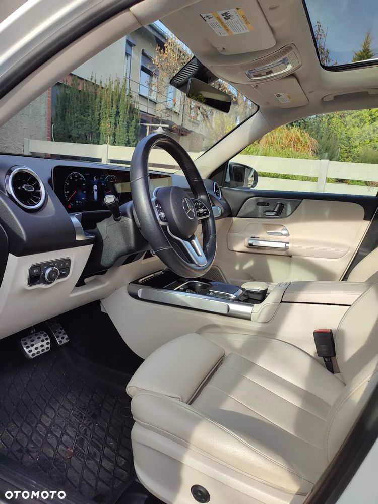 Mercedes-Benz GLB 250 4-Matic 8G-DCT - 23
