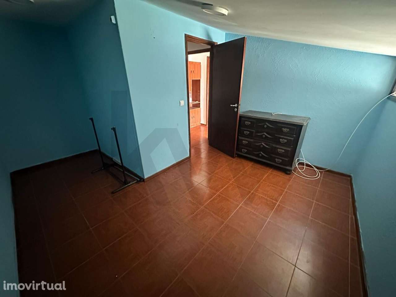 Moradia para reabilitar junto ao Mercadona, investimento estratégico e - Grande imagem: 4/22