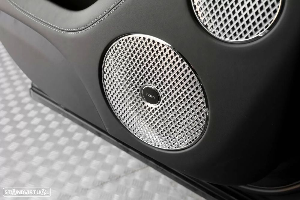 Bentley Bentayga Hybrid - 17