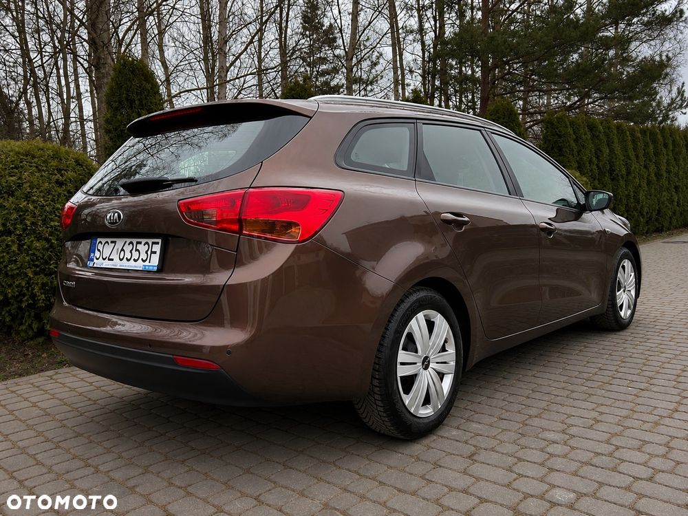 Kia Ceed 1.6 GDI ISG Dream-Team Edition - 5