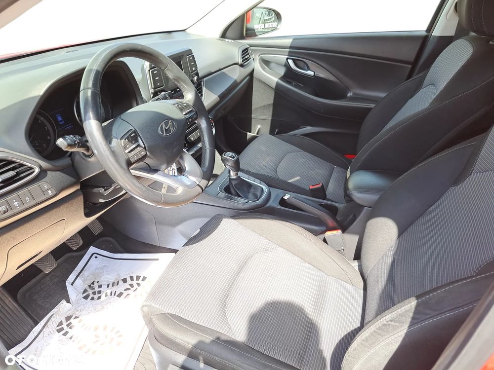 Hyundai i30 1.5 DPI Comfort - 12