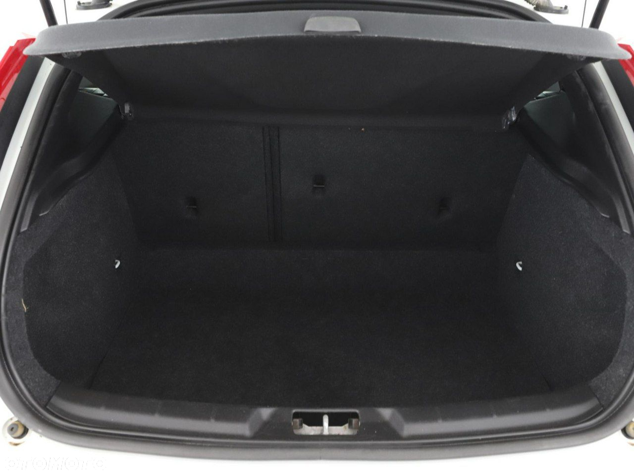 Volvo V40 Cross Country T3 Drive-E Momentum - 20