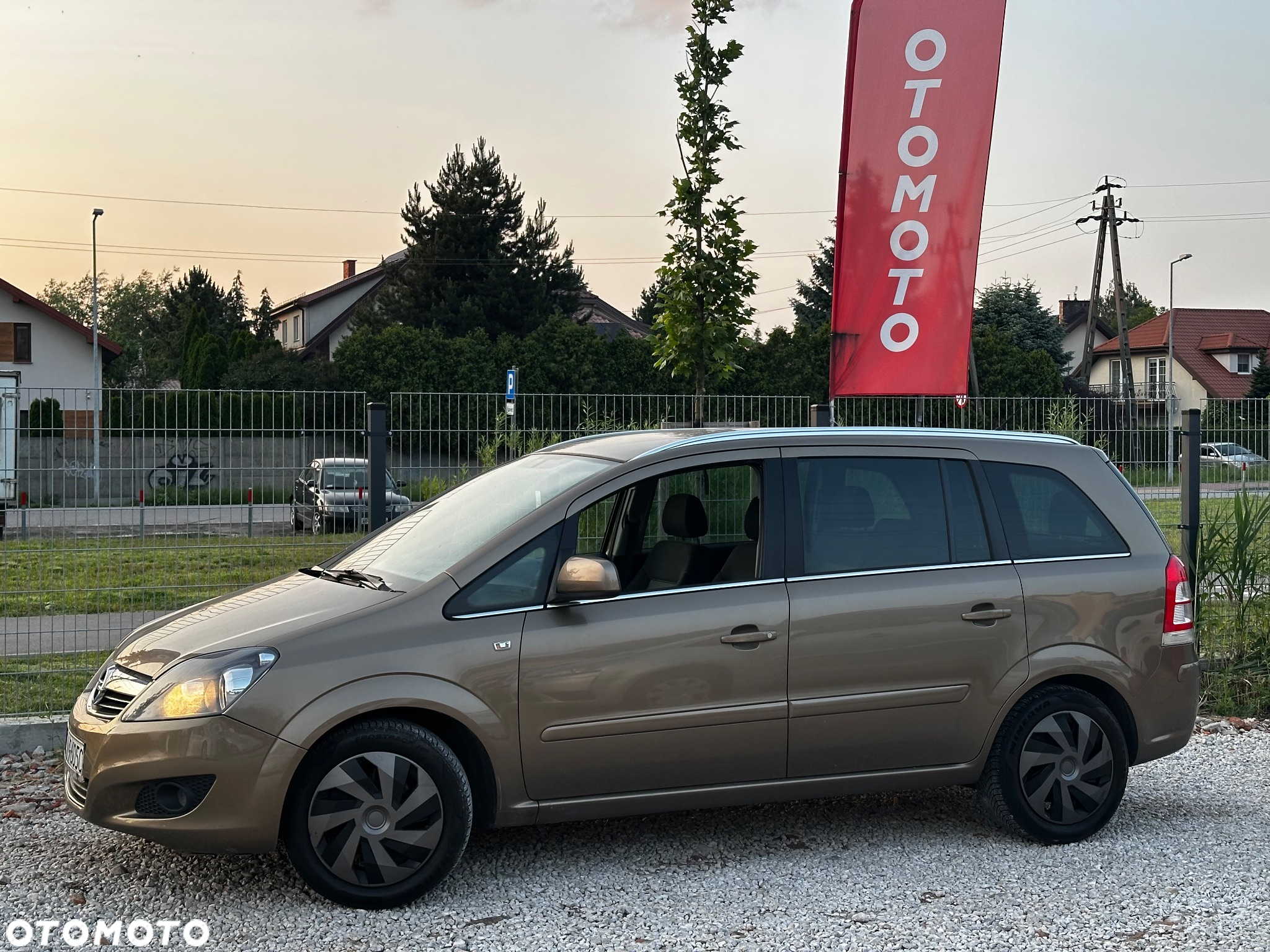 Opel Zafira 1.8 Cosmo - 5