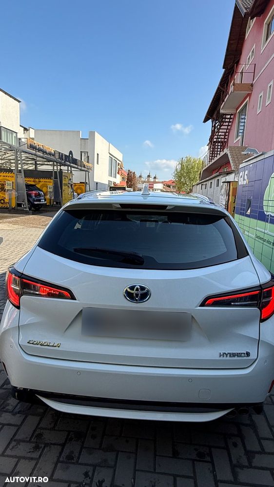 Toyota Corolla 2.0 HSD Exclusive Plus GR Sport Bi-Tone - 9