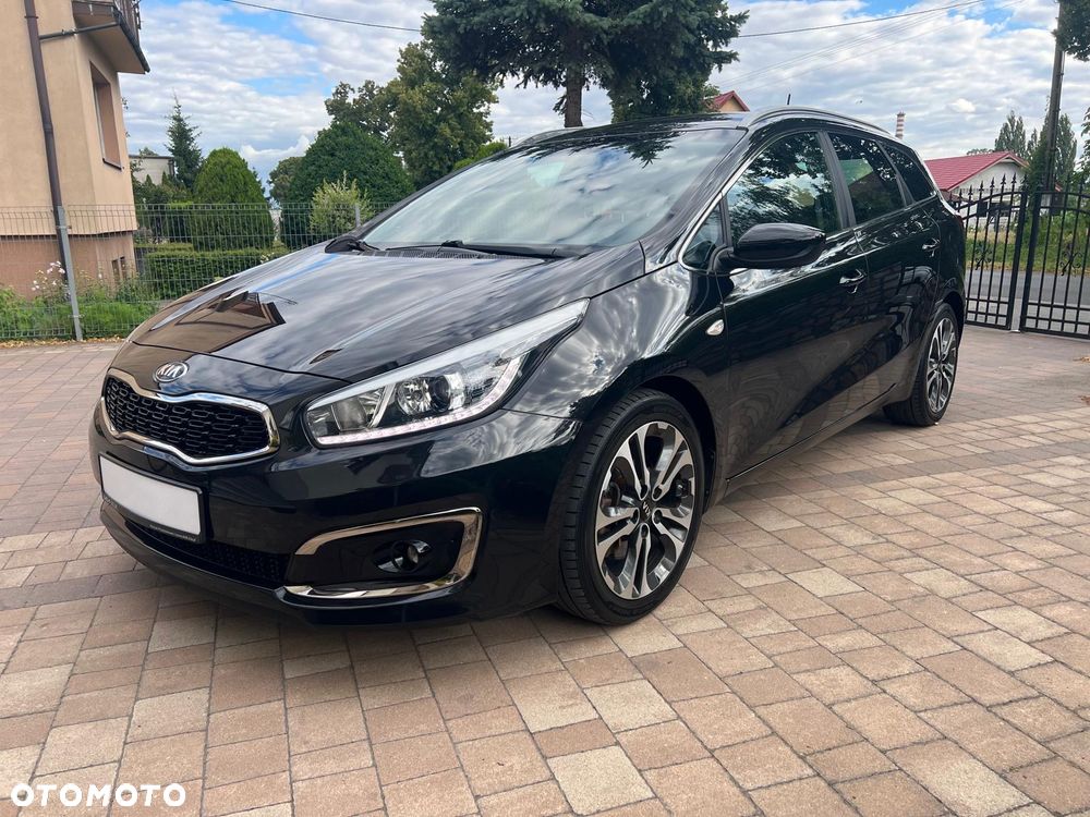 Kia Ceed 1.6 GDI Dream Team Edition