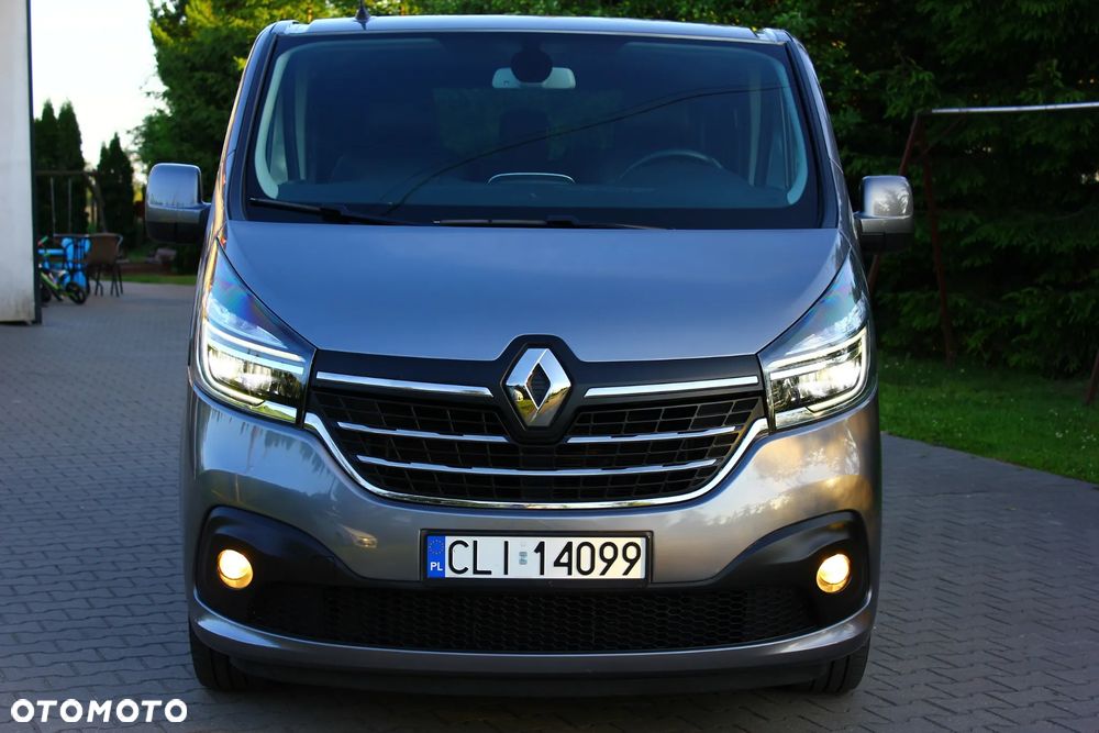 Renault Trafic 2.0 dCi - 21
