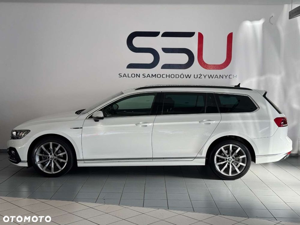 Volkswagen Passat - 12