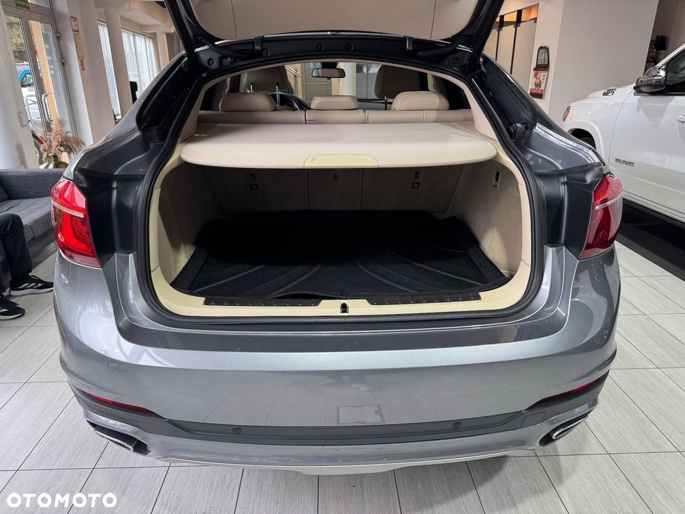 BMW X6 xDrive40d - 16