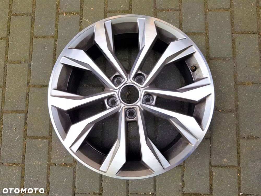 vw passat b8 felga aluminiowa 17 cali 3g0601025g - 2
