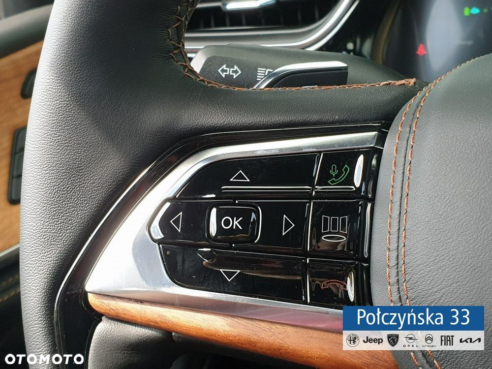 Jeep Grand Cherokee - 15