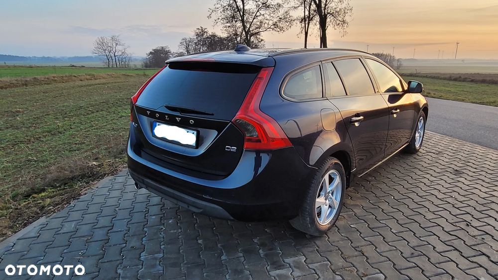 Volvo V60 D2 Drive-E Kinetic - 4