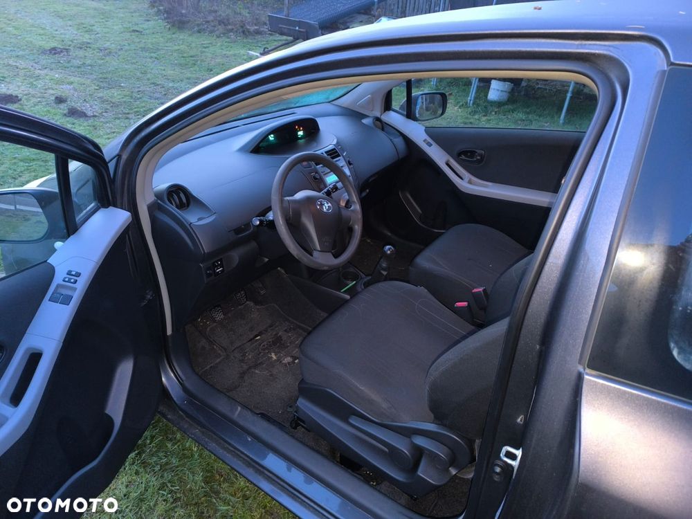 Toyota Yaris 1.0 VVT-i Luna - 7