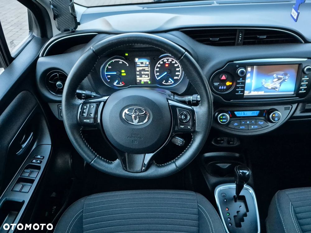 Toyota Yaris - 30