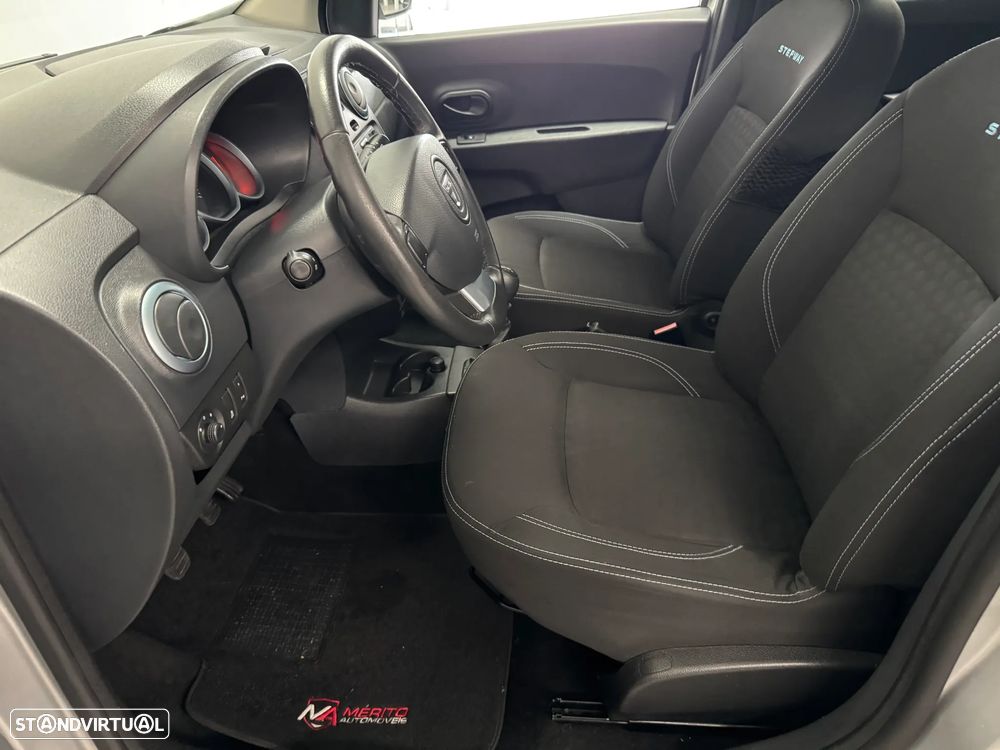 Dacia Lodgy dCi 110 Stepway - 12