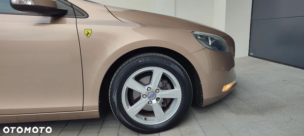 Volvo V40 D2 Kinetic - 34