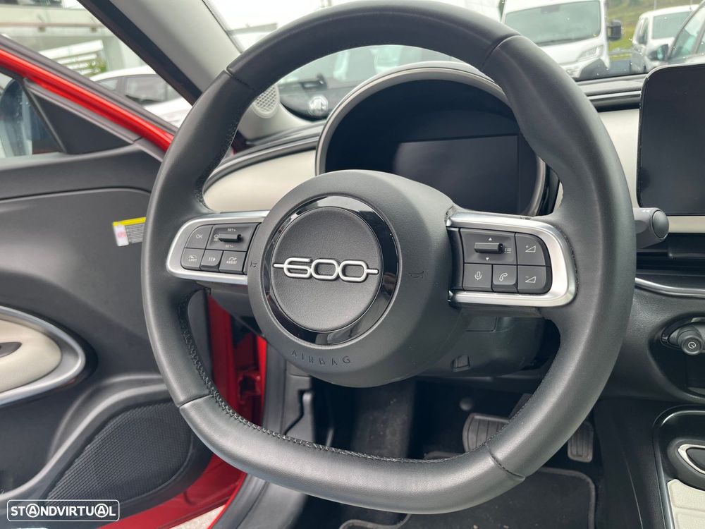 Fiat 600e 54 kWh La Prima - 10
