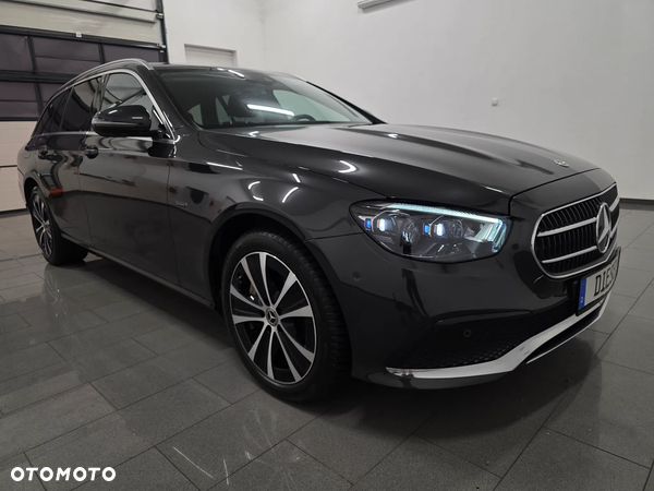 Mercedes-Benz Klasa E 300 d T 9G-TRONIC Exclusive