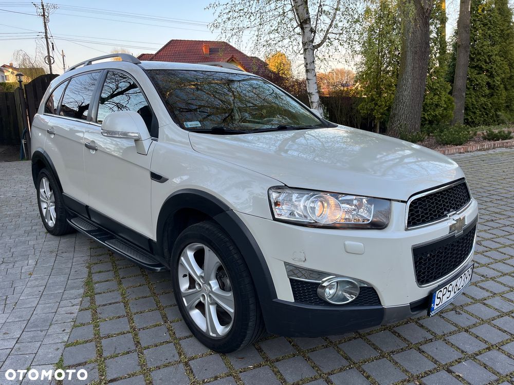 Chevrolet Captiva 2.2 D LTZ - 4