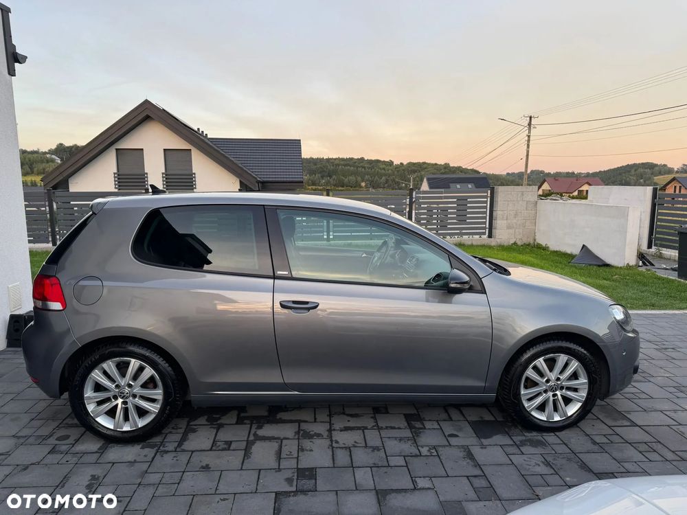 Volkswagen Golf - 4