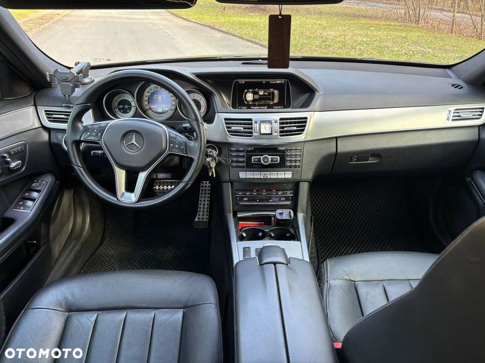 Mercedes-Benz Klasa E 300 BlueTEC HYBRID 7G-TRONIC Avantgarde - 11