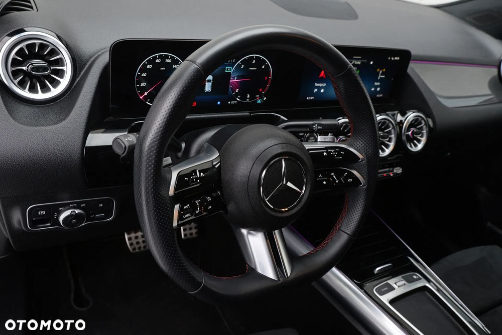 Mercedes-Benz GLA 200 d 4-Matic AMG Line 8G-DCT - 37