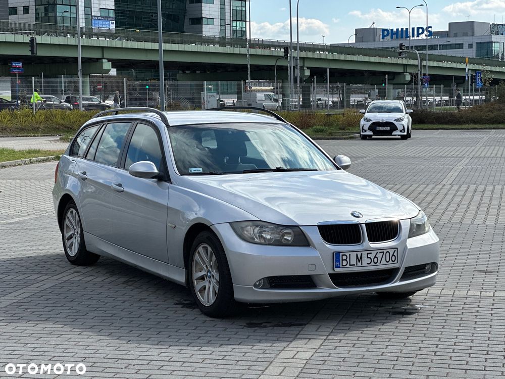 BMW Seria 3 318d - 2