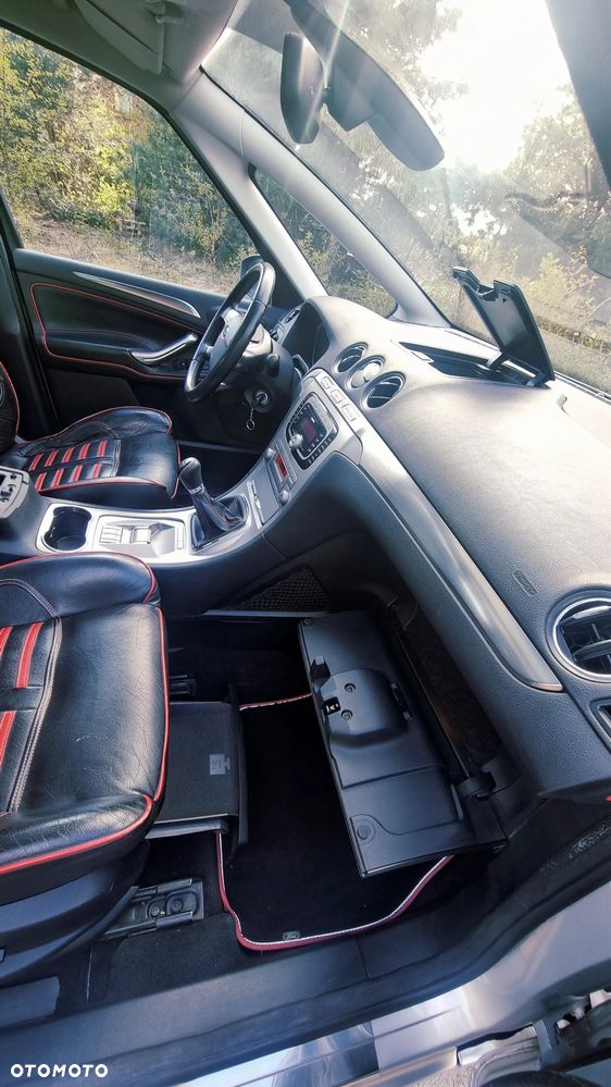 Ford S-Max - 22