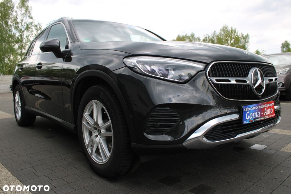 Mercedes-Benz GLC - 12