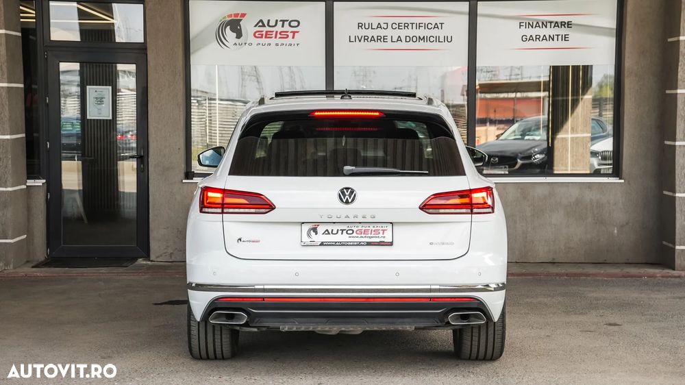 Volkswagen Touareg 3.0 V6 e-Hybrid 4Motion Aut. Elegance - 7