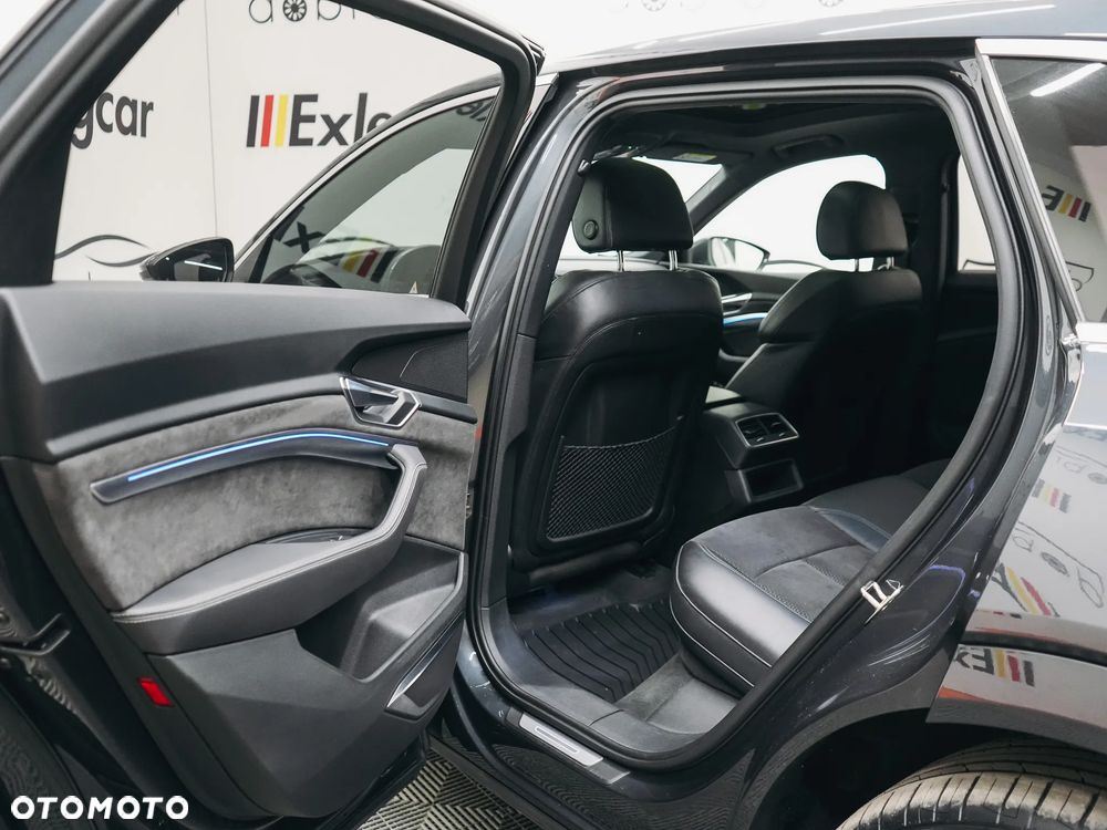 Audi e-tron - 29