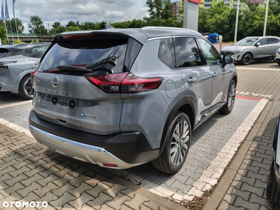 Nissan X-Trail - 4