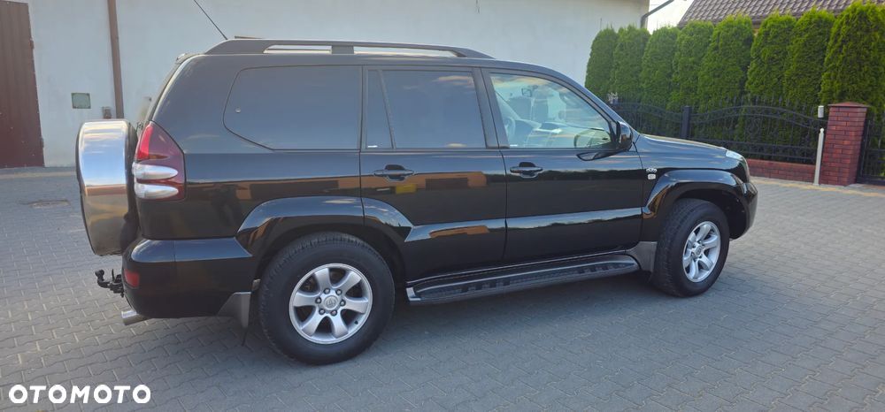 Toyota Land Cruiser - 3