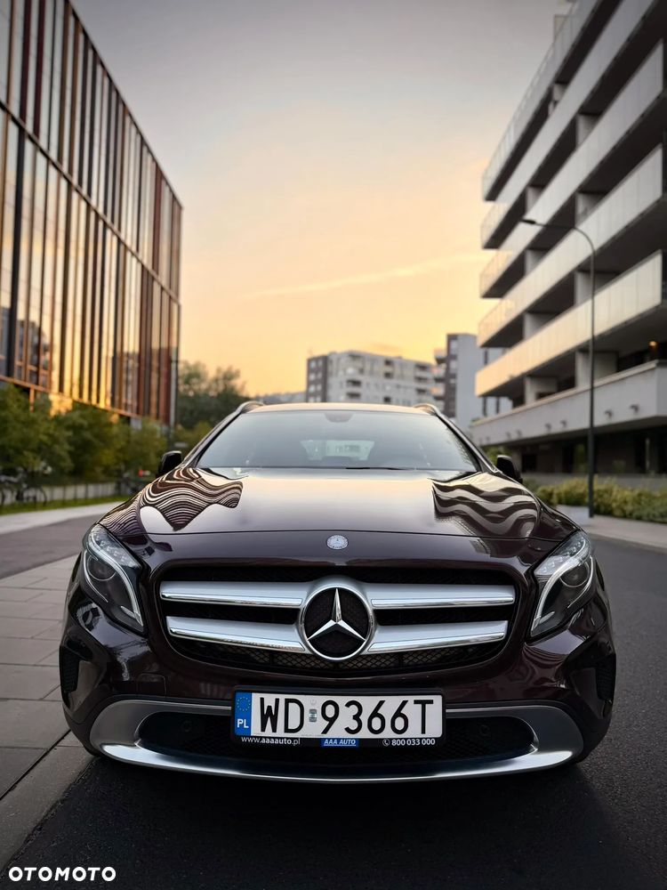 Mercedes-Benz GLA - 1