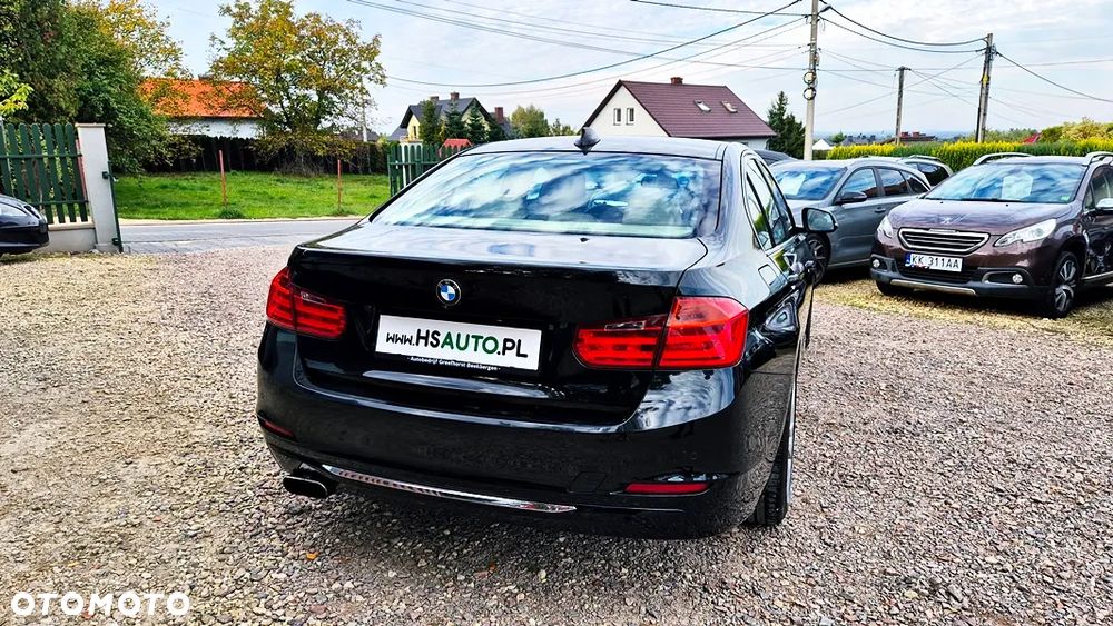 BMW Seria 3 320i Efficient Dynamics Edition Luxury Line - 16