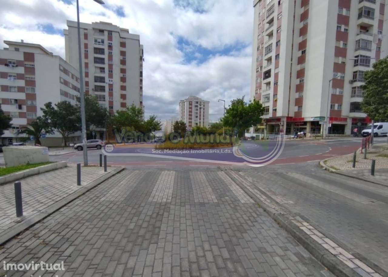Box para um carro na Póvoa de Santa Iria (FTC016) - Grande imagem: 4/4