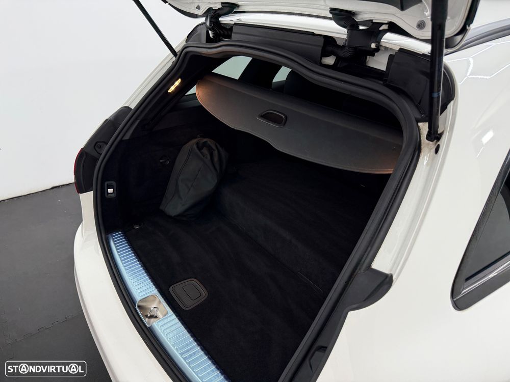 Mercedes-Benz C 300 de T 9G-TRONIC AMG Line - 27