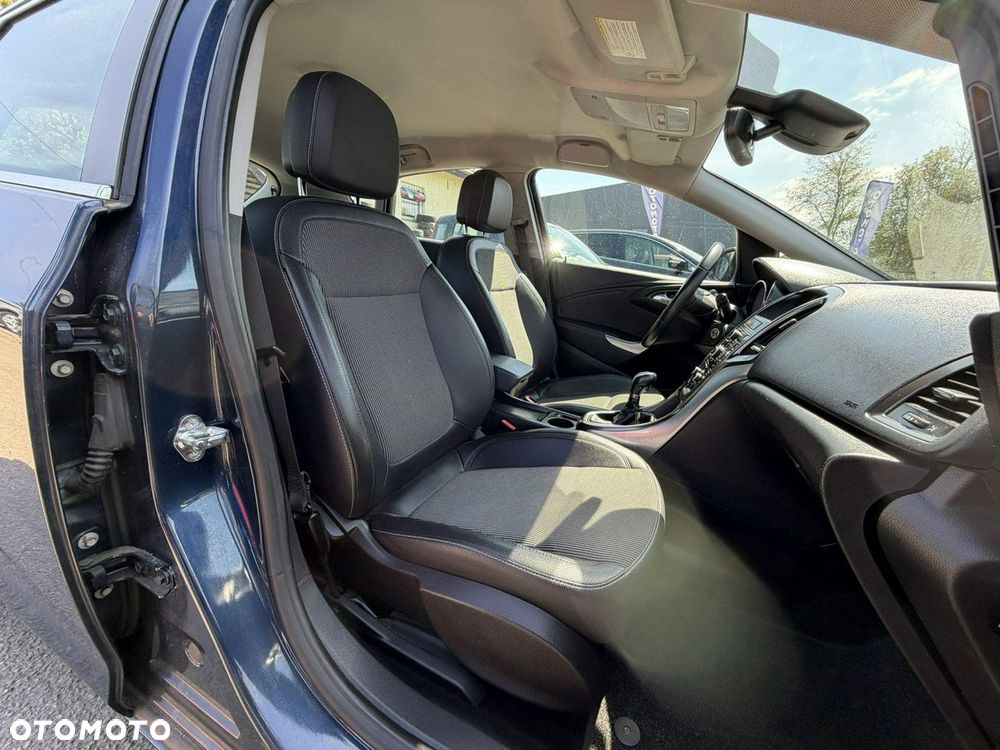 Opel Astra 1.4 Turbo Innovation - 26