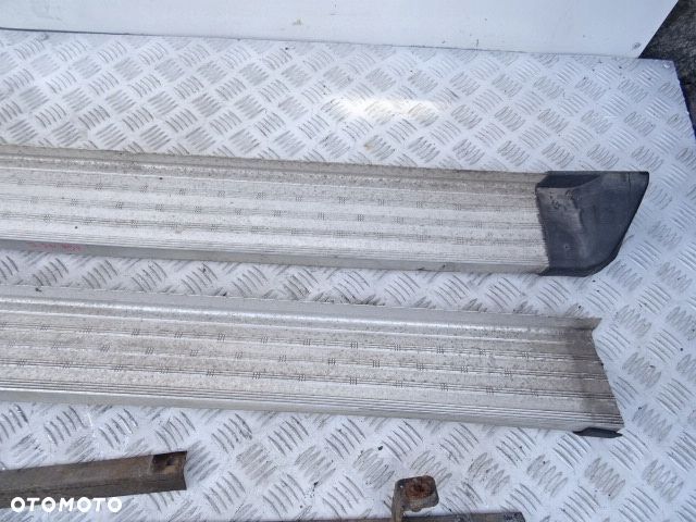 progi, stopnie kpl. nissan qashqai j10 - 6
