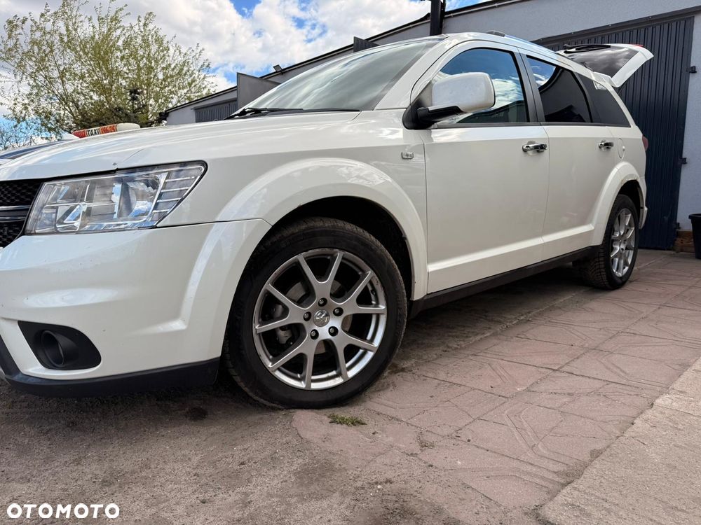 Fiat Freemont 2.0 Multijet 16V DPF Automatik Allrad Lounge - 3