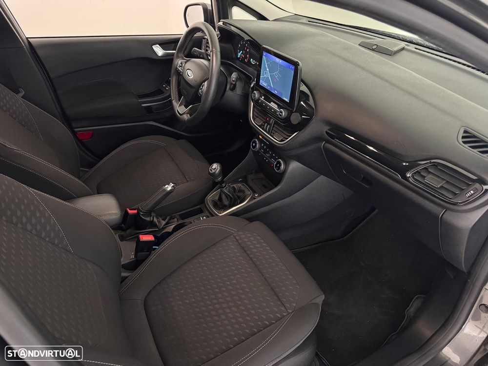 Ford Fiesta - 25