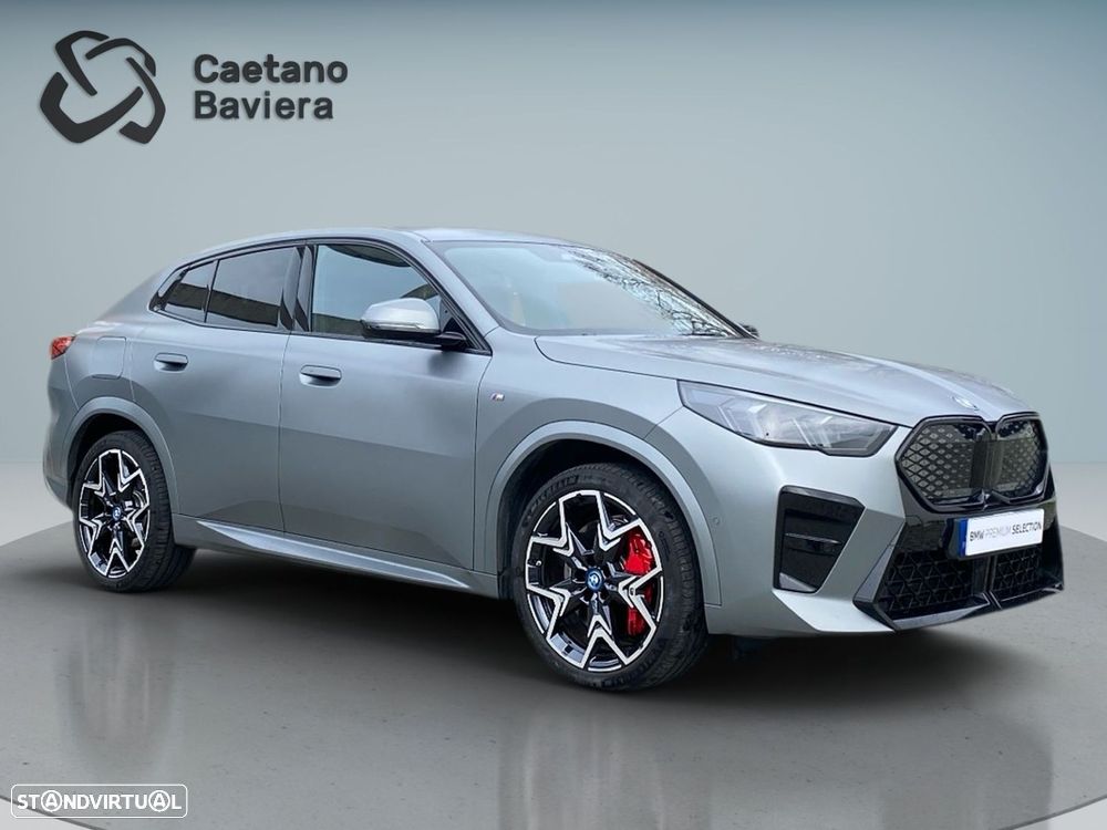 BMW iX2 eDrive20 Pack Desportivo M Pro - 24