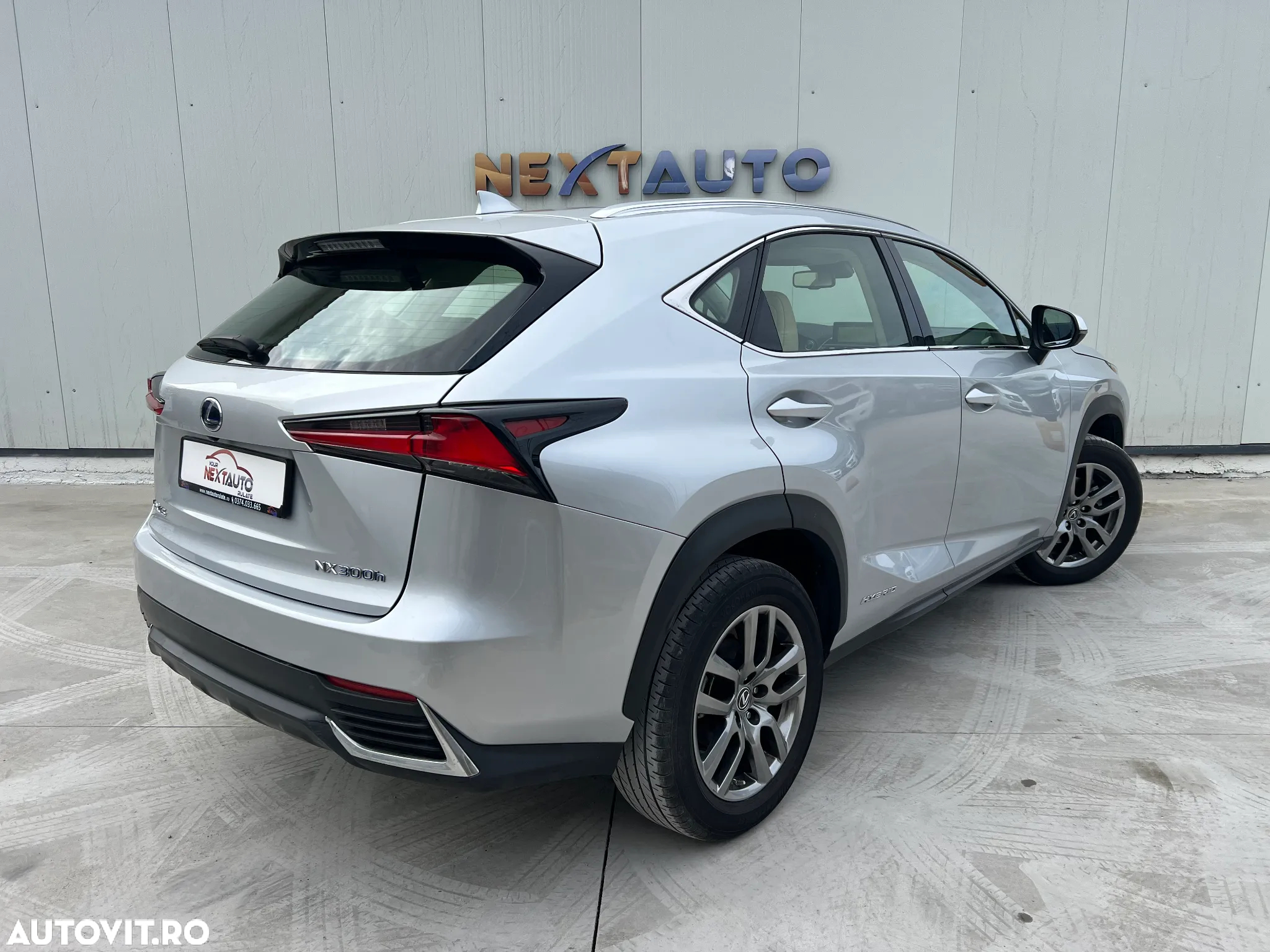 Lexus Seria NX - 5
