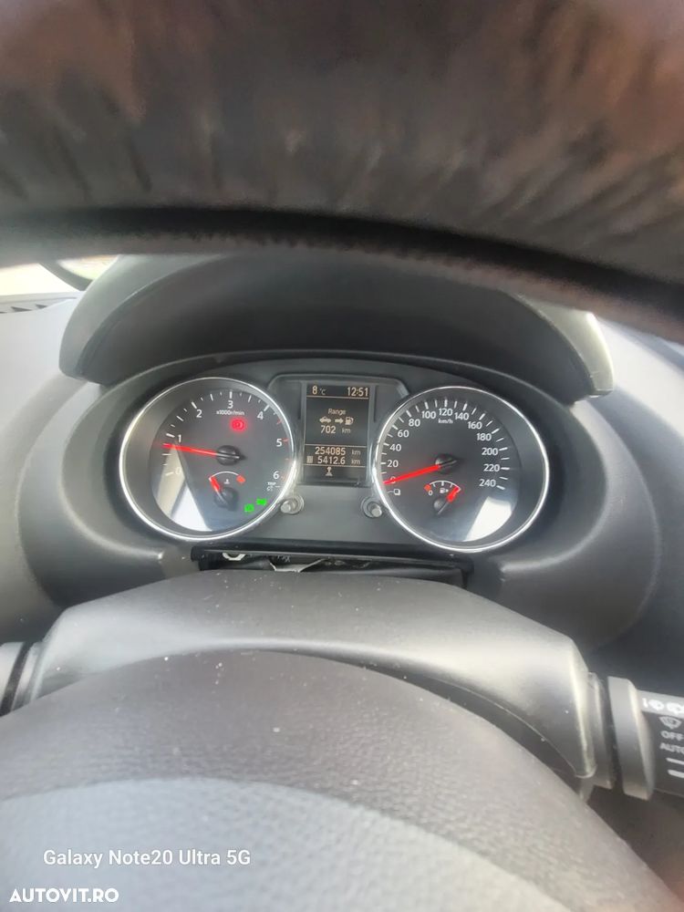 Nissan Qashqai 2.0 dCi DPF 4x4 tekna - 5