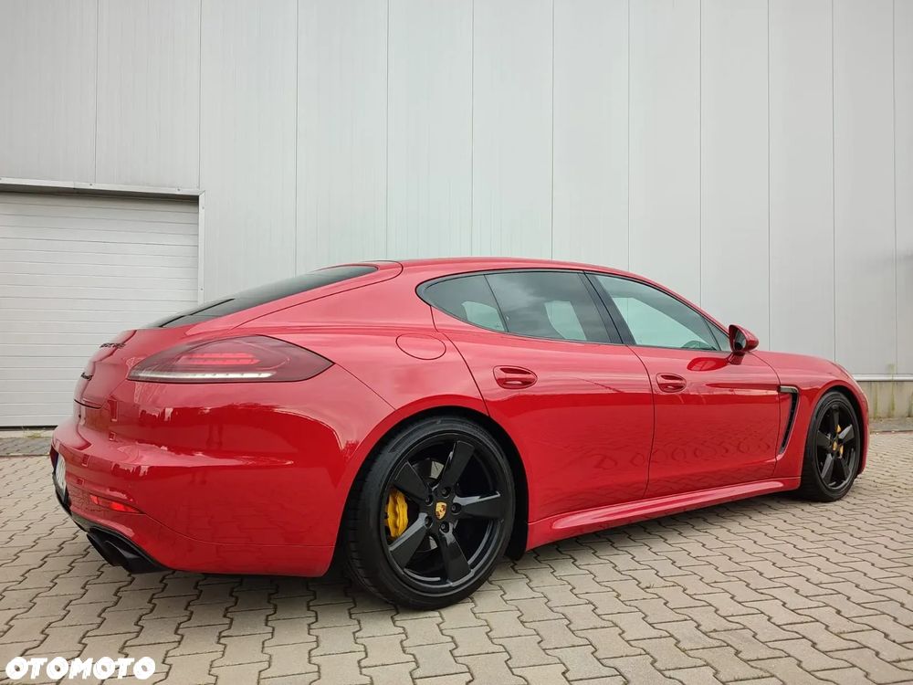 Porsche Panamera 4S - 6