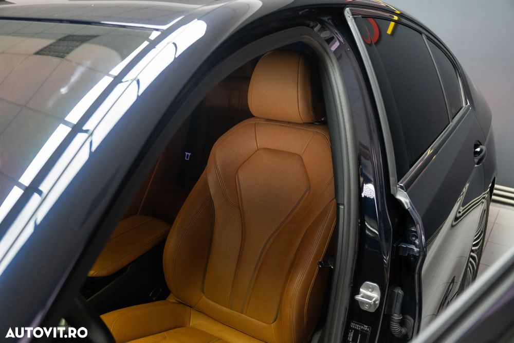 BMW Seria 5 520d xDrive AT - 9