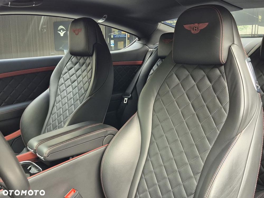 Bentley Continental GT - 13