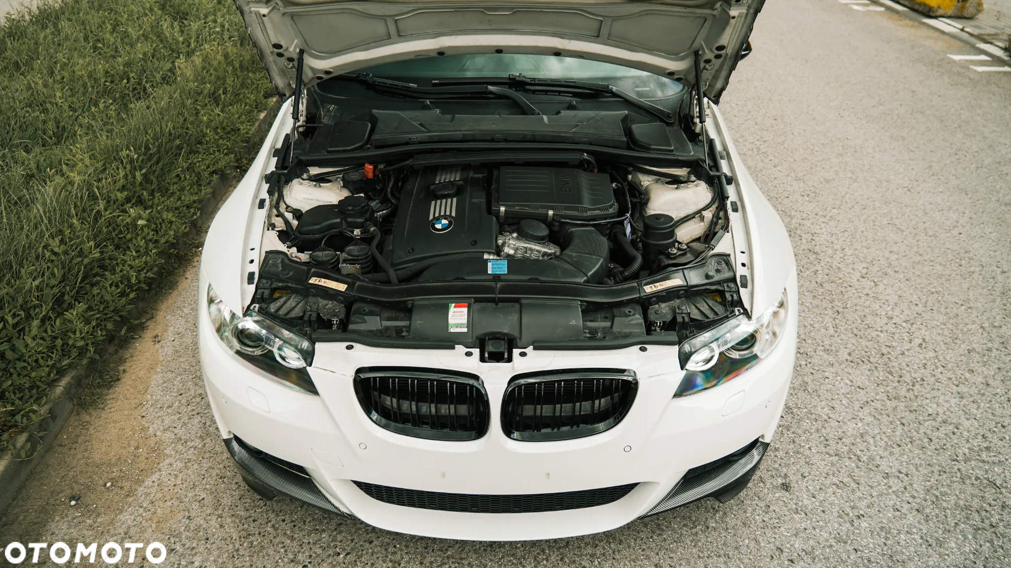 BMW Seria 3 335i Coupe - 13
