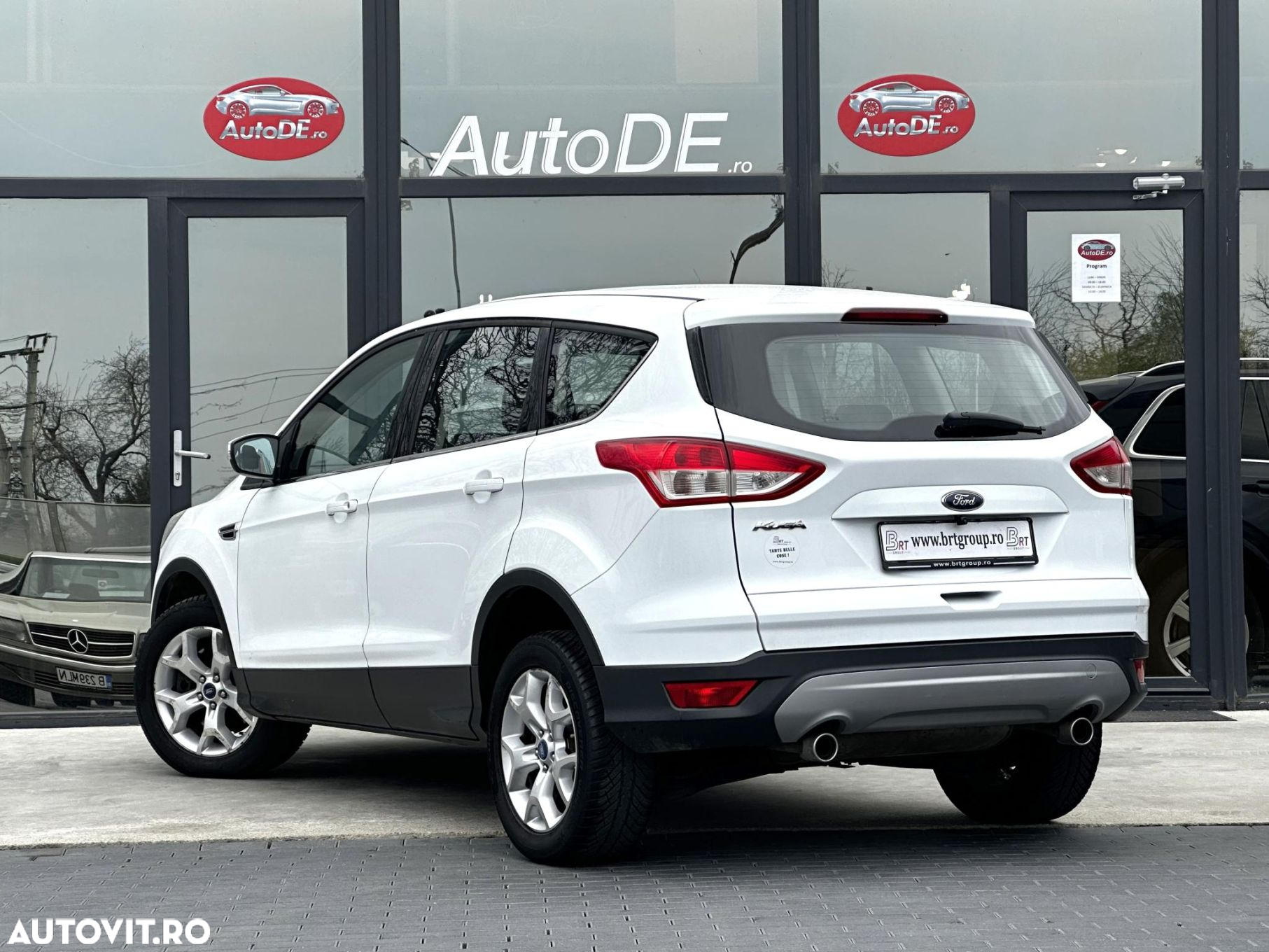 Ford Kuga - 4