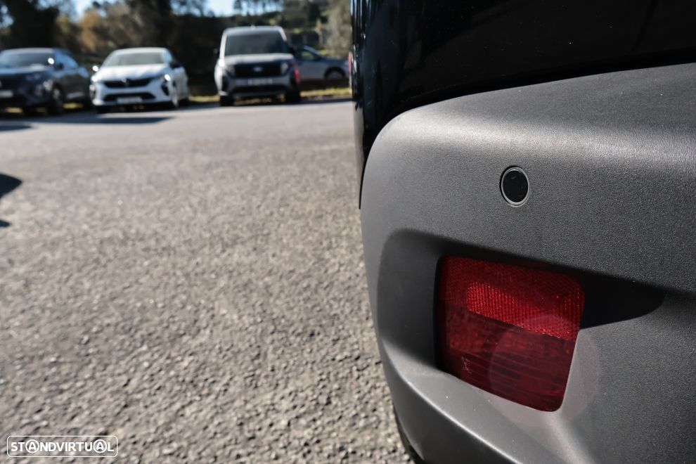 Peugeot 2008 1.2 PureTech Allure Pack EAT8 - 6