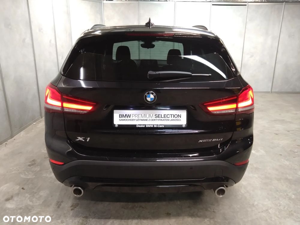 BMW X1 xDrive20i Sport Line - 4